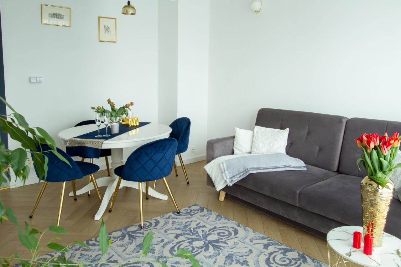 Nowy Apartment Przy Placu Szembeka Warschau Exterior foto
